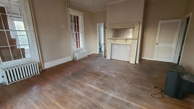 Building Photo - 104 Laurel Hill Ave