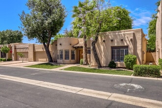 Building Photo - 5724 N 4th Pl