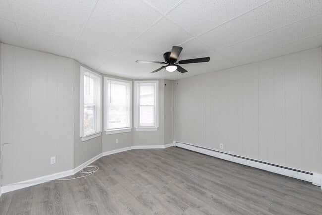 Photo - 12-14 South Broadway Gloucester City, NJ 0... Apartment