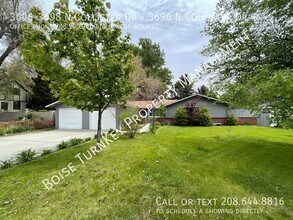 Building Photo - 3696-3698 N Collister Dr