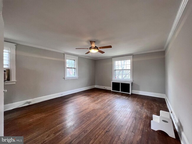 Foto del edificio - 1300 Riverview Ave