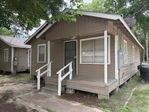 Building Photo - 1417 Bland St