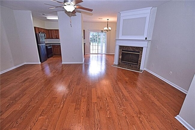 Building Photo - 3833 Pleasant Oaks Dr