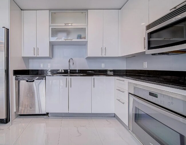 Foto del edificio - 60 SW 13th St