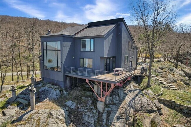 Building Photo - 94 Mine Hill Rd