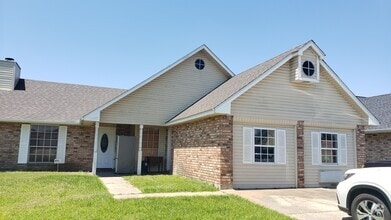 Building Photo - 736 Lemoyne Dr