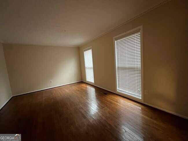 Foto del edificio - 3258 Mitsy Forest Way NE