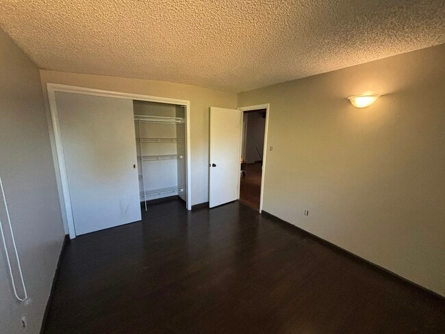 Foto del edificio - 2217 Cherry Dr