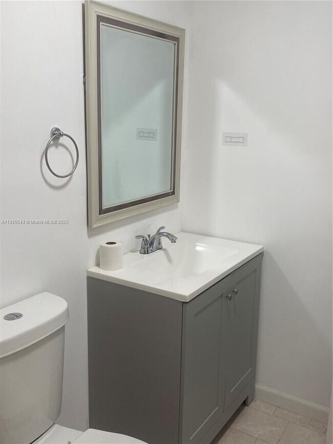 Foto del edificio - 2451 SW 86th Ave