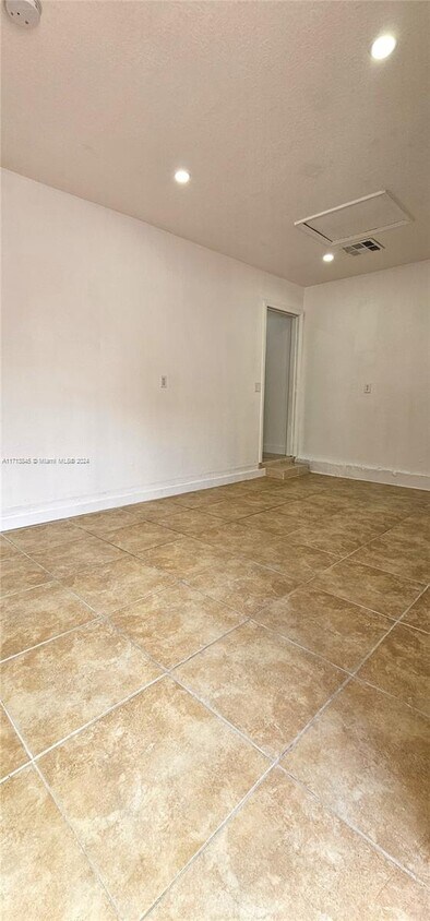 Foto principal - 23065 SW 124th Ct