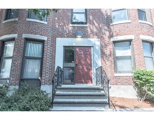 Building Photo - 2 Cypress Rd