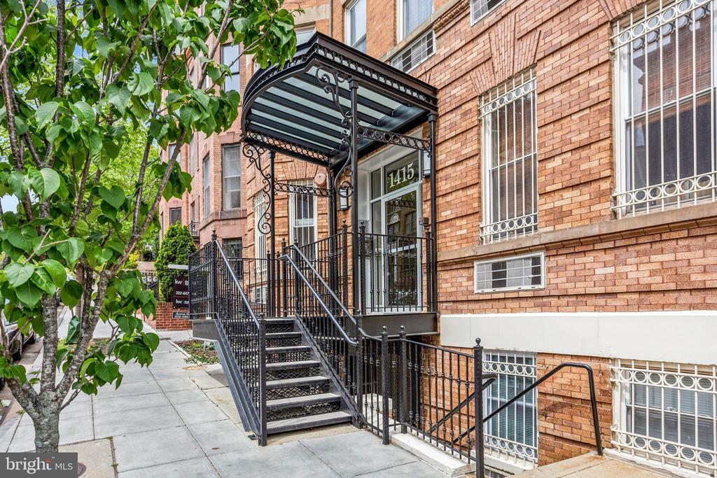 Primary Photo - 1415 Chapin St NW