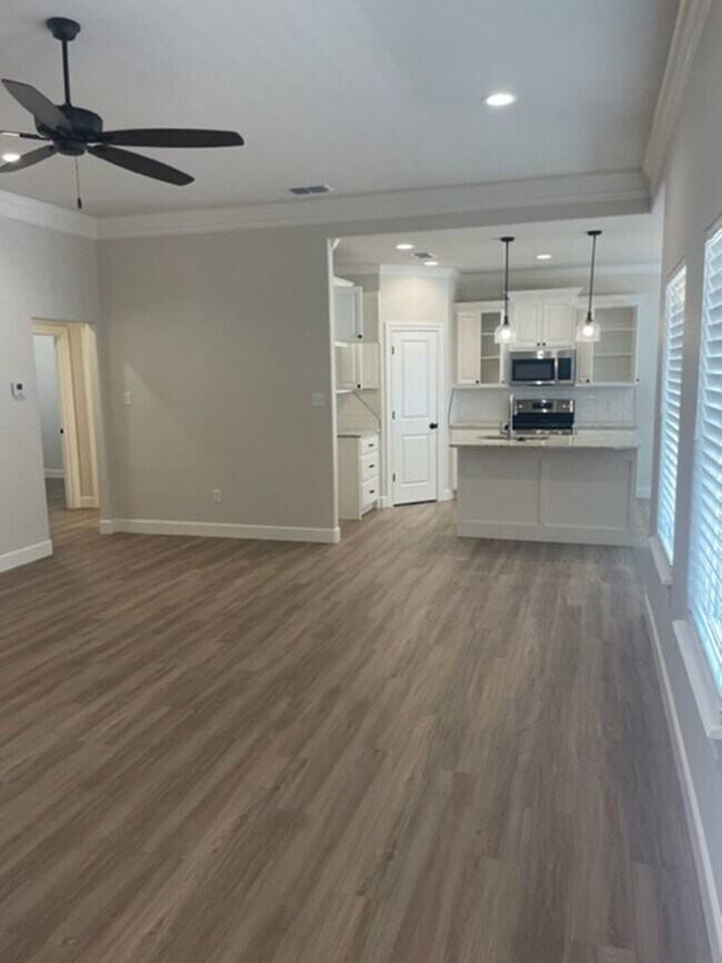 Building Photo - 3517 HARI TEXAN CT