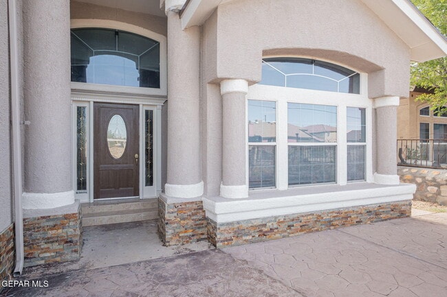 Building Photo - 3057 Tierra Mina Dr