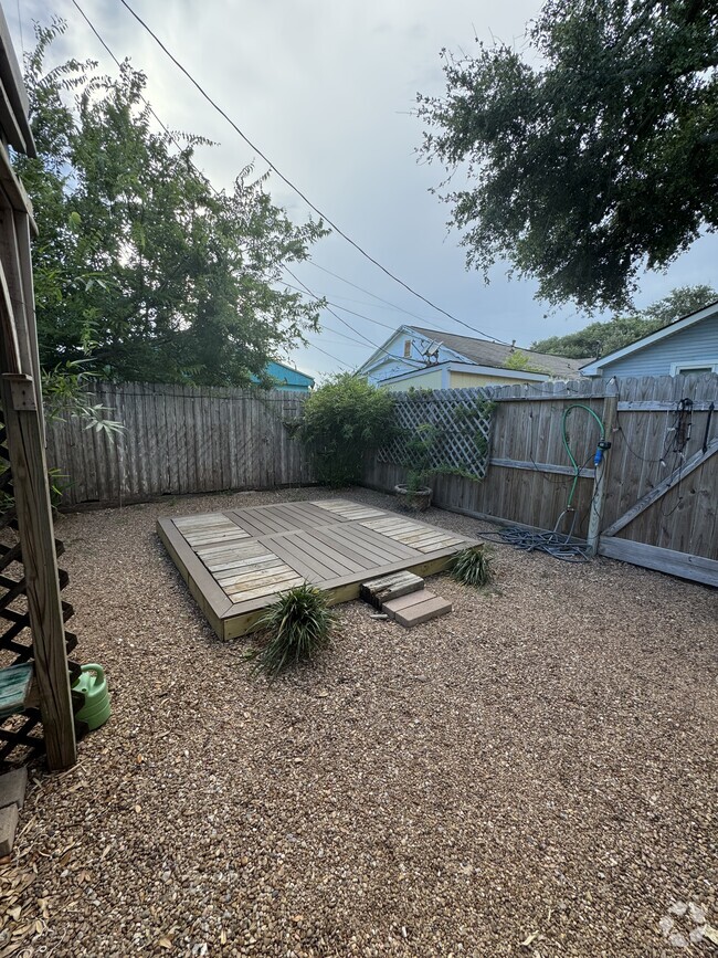 Building Photo - 5325 Avenue R 1/2