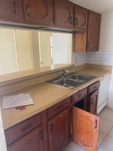 Foto del edificio - 24202 4 Sixes Ln