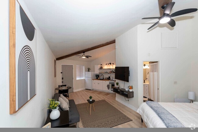 Building Photo - 3801 SW Triana Blvd