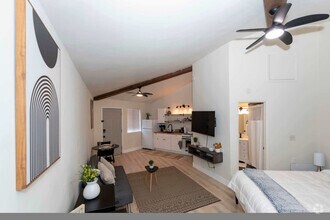 Building Photo - 3801 SW Triana Blvd
