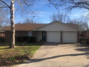Building Photo - 3408 Kingfisher Ln
