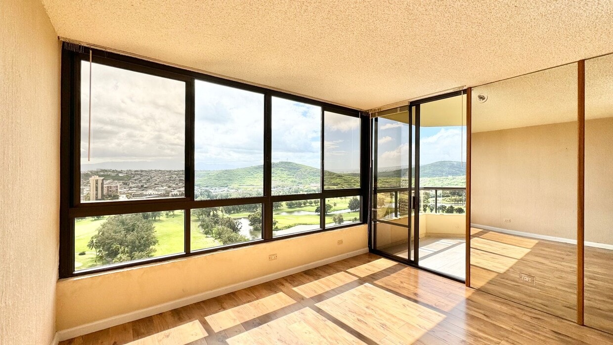 HIGHLY DESIRABLE 2 BED/2 BATH SPECTACULAR ... - HIGHLY DESIRABLE 2 BED/2 BATH SPECTACULAR ...