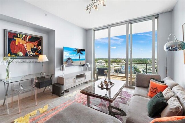 Foto del edificio - 3470 E Coast Ave