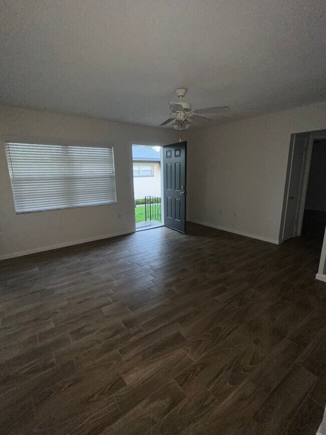 Foto del edificio - 416 E Belmar St