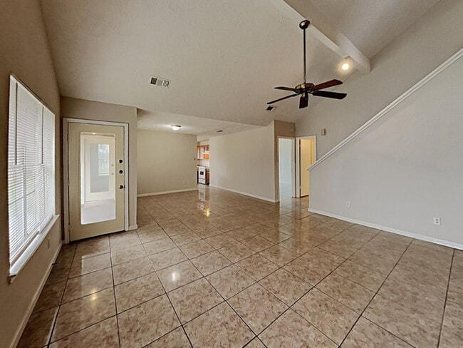 Building Photo - 907 Briarcreek Dr