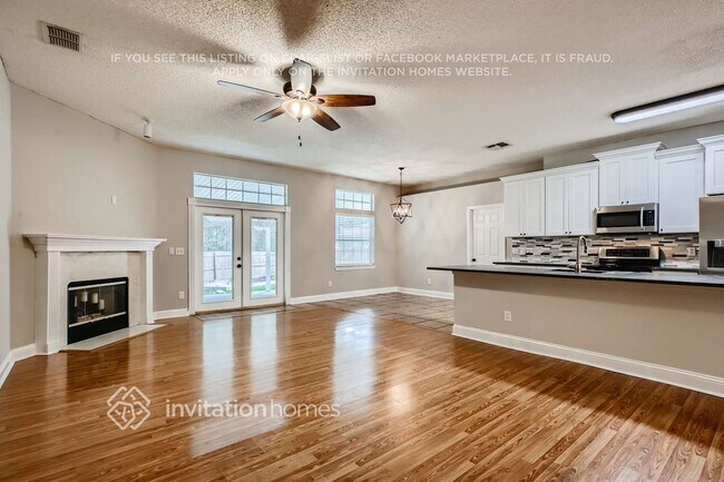 Building Photo - 11989 Collins Creek Dr