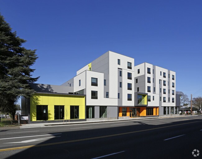 Glisan Commons Apartments in Portland, OR