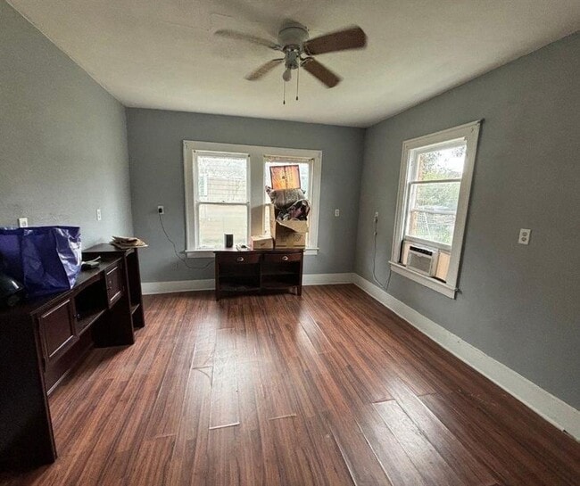 Building Photo - 3130 Illinois St