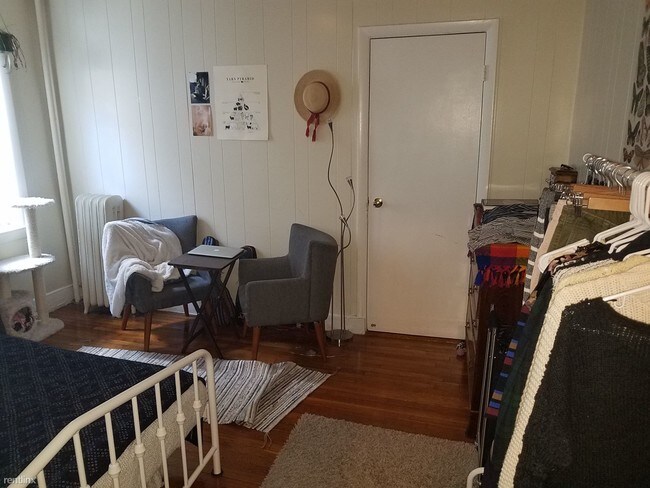 Building Photo - 95 Gordon St