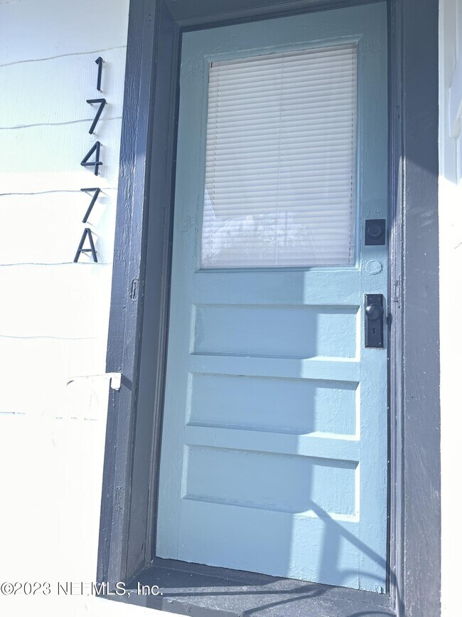 Foto del edificio - 1747 Landon Ave