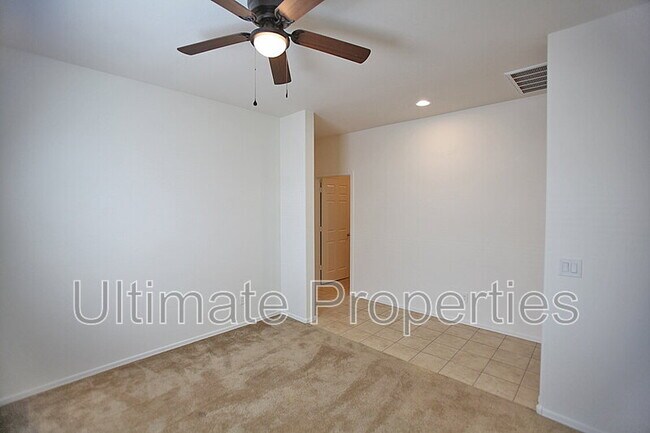 Foto del edificio - 11538 W Redfield Rd
