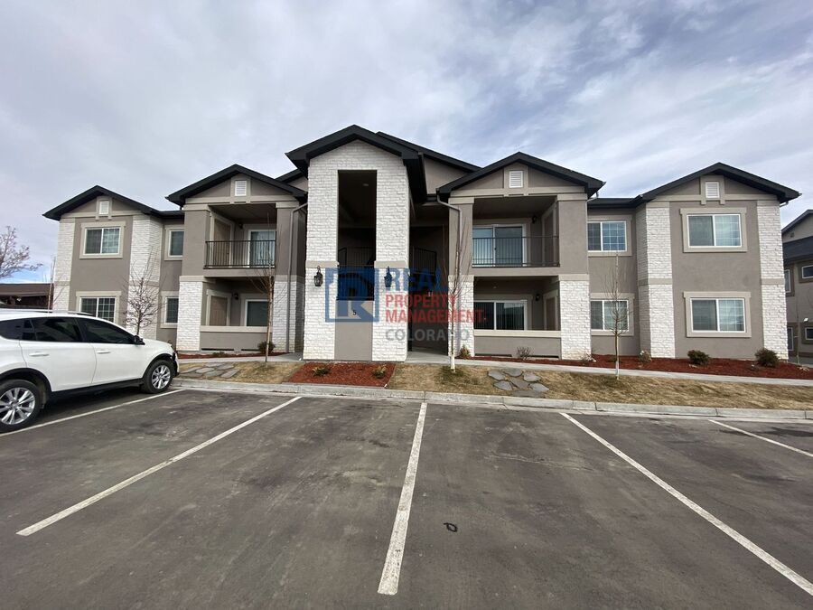 Foto principal - 875 E 78th Ave