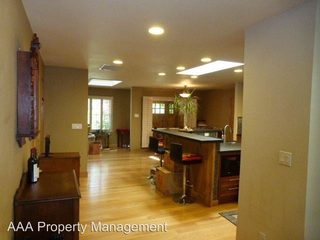 Building Photo - 46 Byron Dr