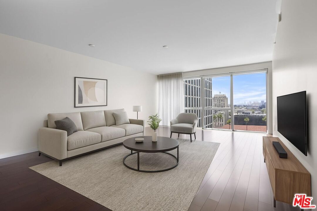Primary Photo - 3785 Wilshire Blvd