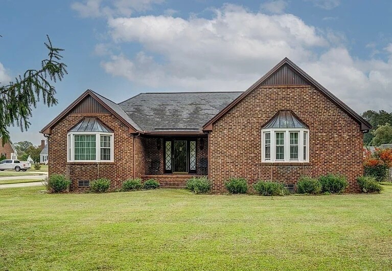 1903 Pine St, Tarboro, NC 27886 House Rental in Tarboro, NC