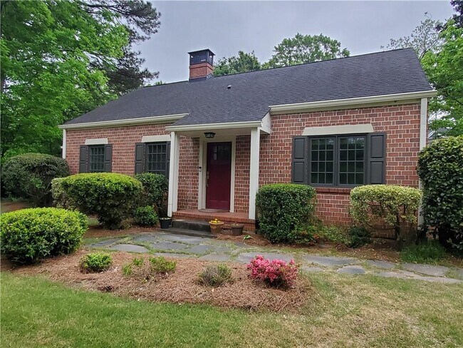 Foto del edificio - 2003 N Decatur Rd