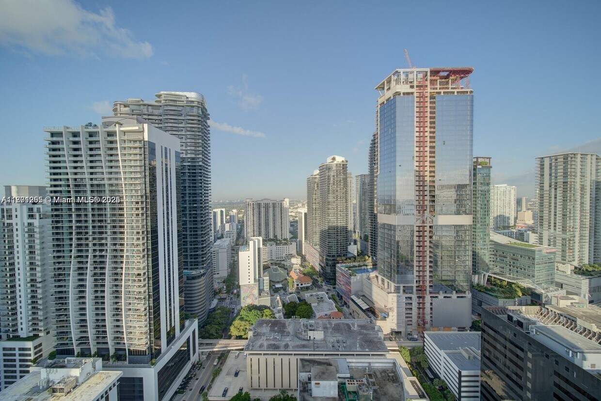Foto principal - 951 Brickell Ave