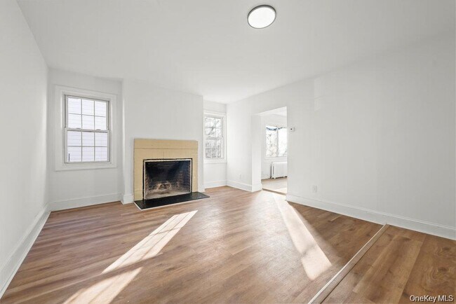 Building Photo - 22 Chestnut Pl
