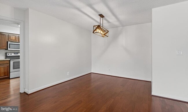 Building Photo - 1077 30th St NW