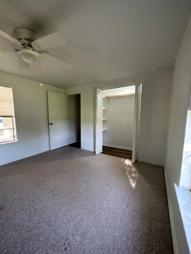 Building Photo - 14595 Labelle Rd