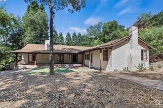 Building Photo - 3476 Springhill Rd