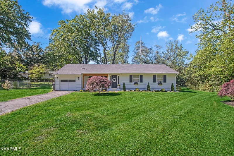 Photo - 7021 Yorkshire Dr
