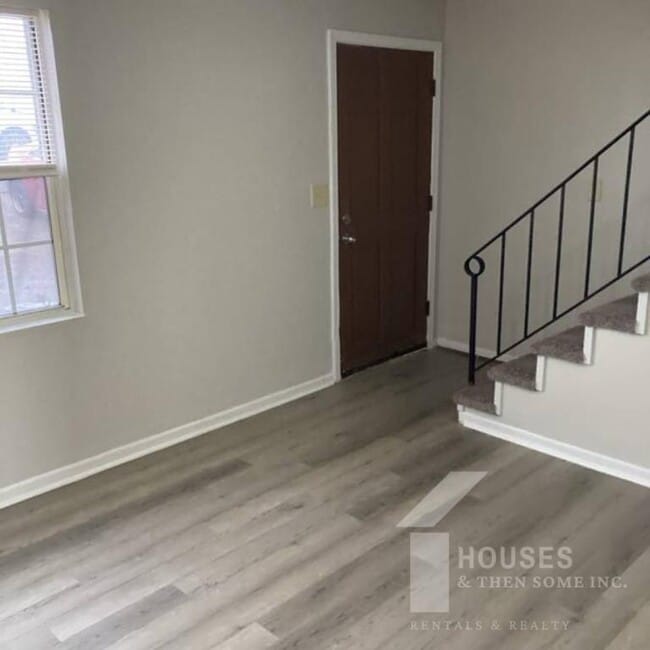 Building Photo - 3/B Jonquil Ln