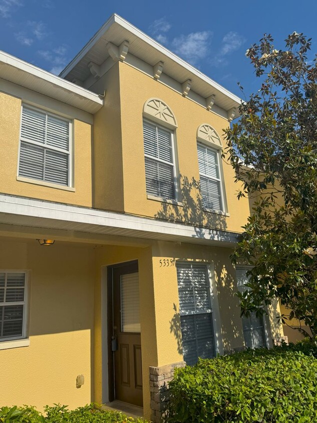 Primary Photo - Fully Renovated TownHome in Cobblestone La...