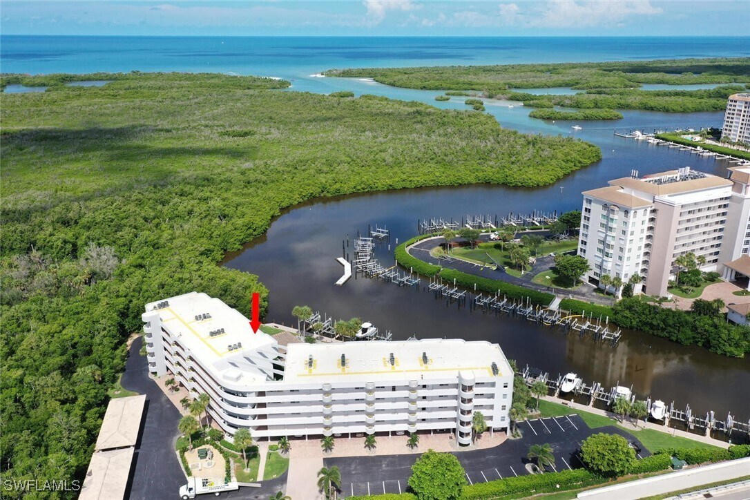 Primary Photo - 12945 Vanderbilt Dr