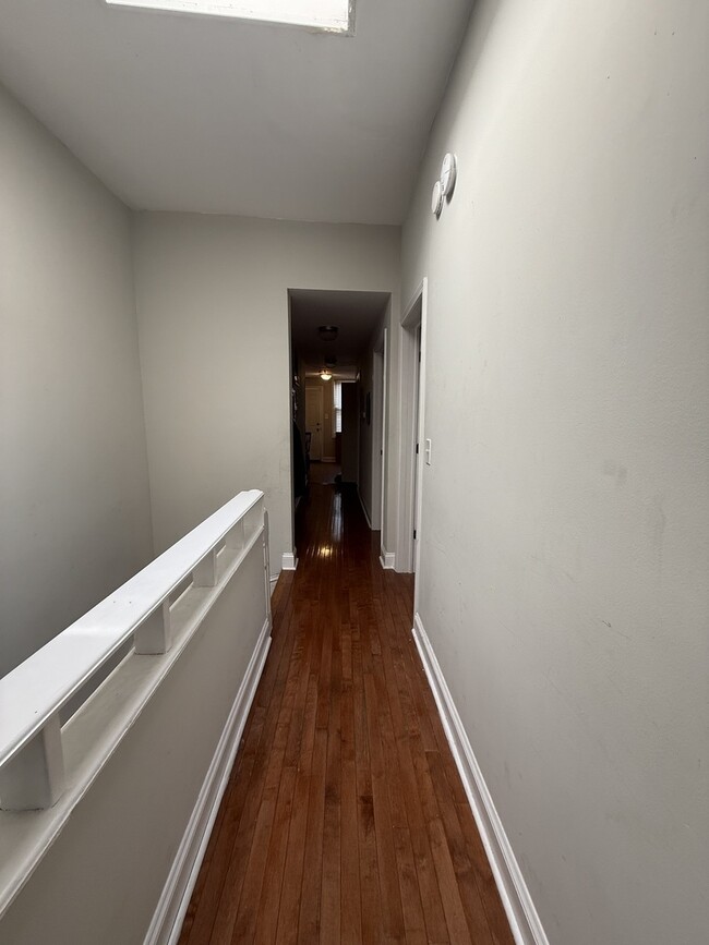 Foto del edificio - 3303 N Clark St