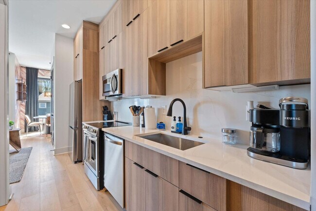 Foto del edificio - 722 Mcferrin Ave