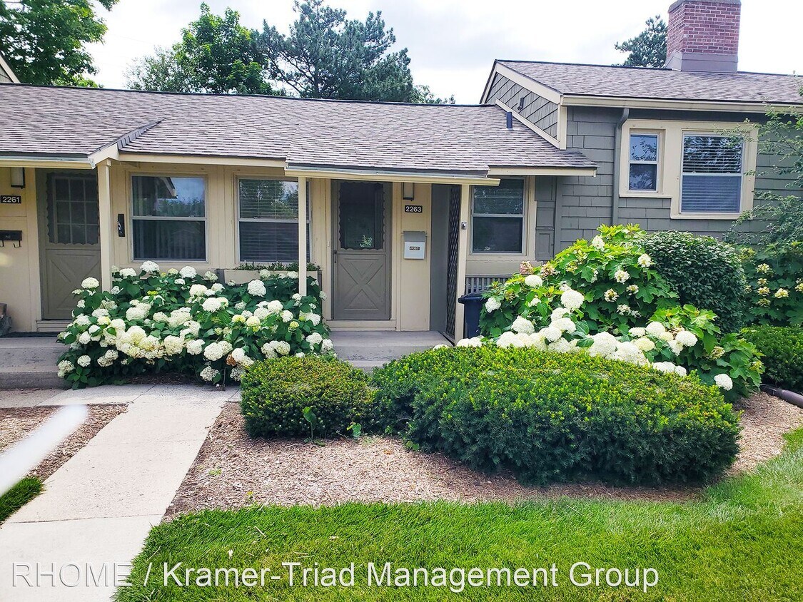 2 br, 1 bath House 2263 Pittsfield Blvd House Rental in Ann Arbor